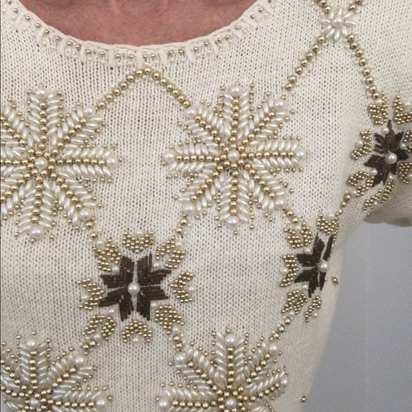 🤩VTG embellished snowflake holiday sweater - Picture 4 of 11